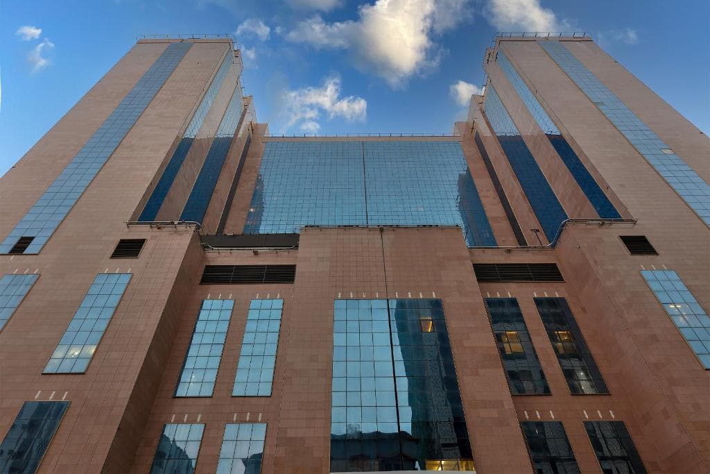 M Mallenium Hotel